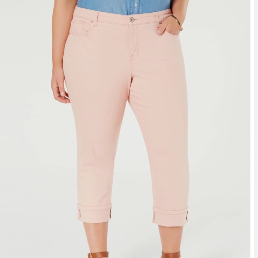 ⬇️NWT Style & Co Capris